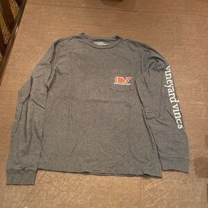 Vineyard Vines Long Sleeve Gray T-Shirt Football Whale Men's Size Small